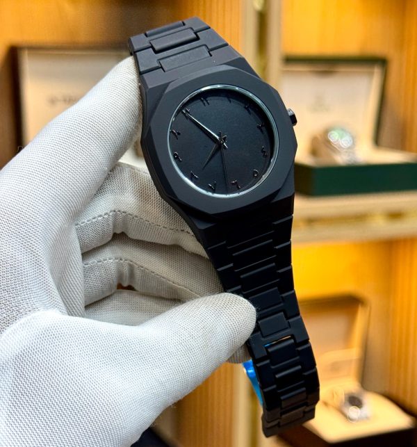 Black Aura Quartz Watch – Lightweight Design, , Premium Quality & Finish – Best Quality Analog Watch For Boys – Watch For Men | Full Black Color Watch – Without Box